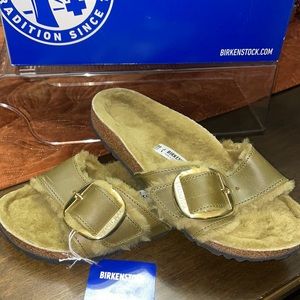 NWB Madrid Big Buckle Birkenstock shearling